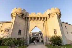 La Citadelle — Hôtel Puy du Fou à Les Epesses