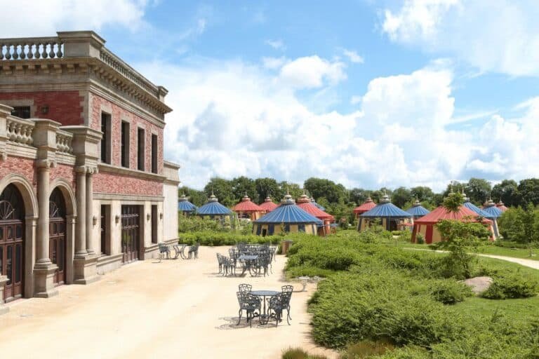 Le Camp du Drap d’Or — Hôtel Puy du Fou - photo 1