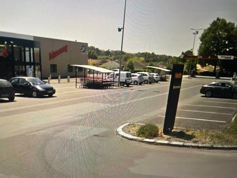 Aire de services d&rsquo;Aizenay — Aizenay (Vendée)