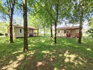 Camping 2* Résidence La Rivière