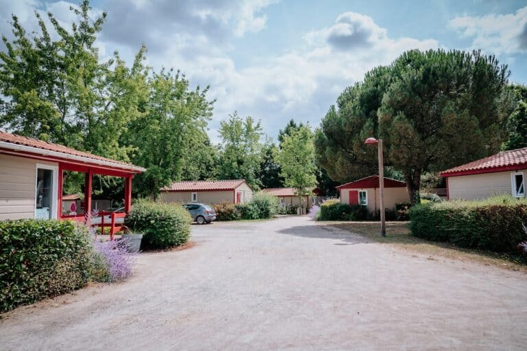 Camping 2* Résidence La Rivière — Sainte-Cécile (Vendée)