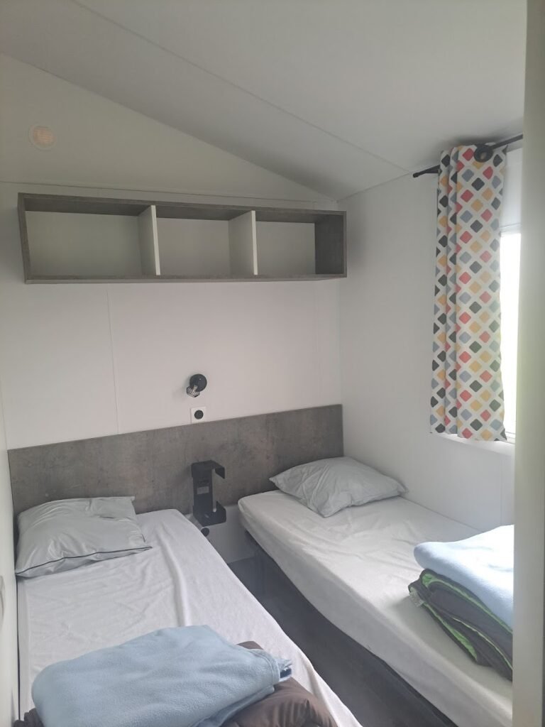 Camping Au Bois du Cé – Chanverrie, près du Puy du Fou (Vendée)