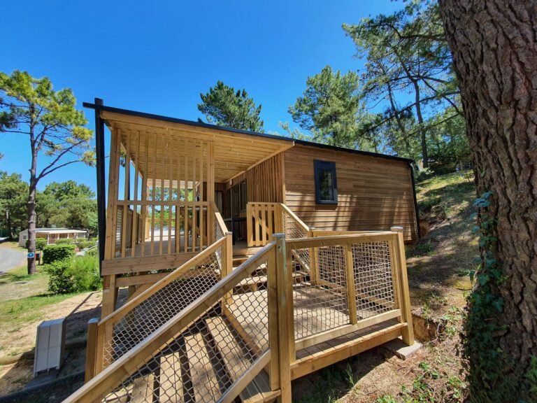 Camping Le Domaine des Pins - photo 1