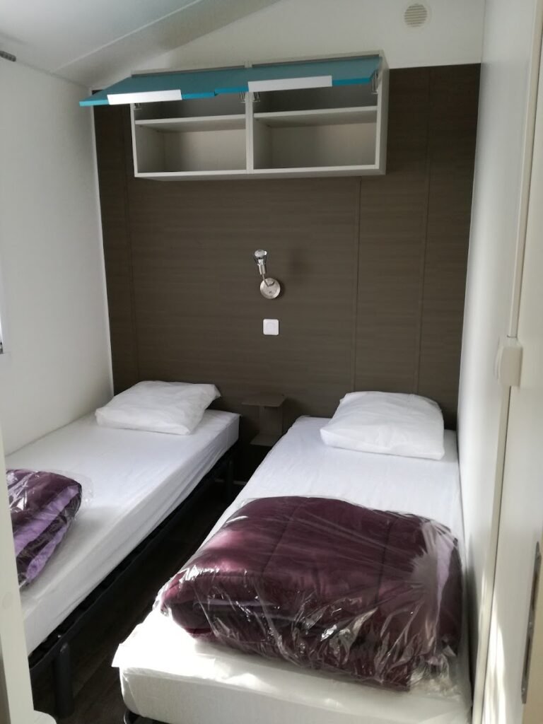Camping les Charmes (85) — Apremont (Vendée)