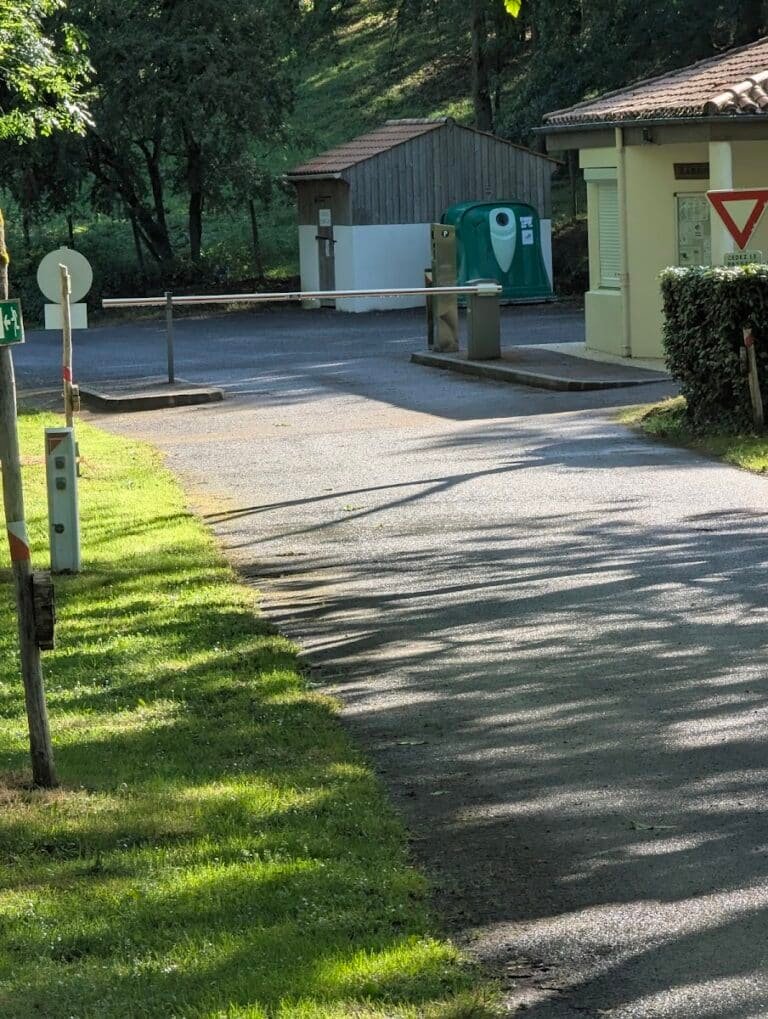 Camping Municipal — Bournezeau (Vendée)