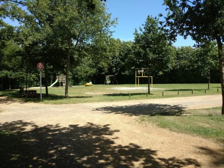 Camping Municipal — Bournezeau (Vendée)