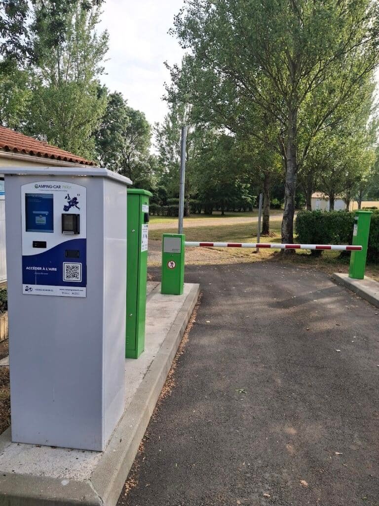 Camping Municipal de L'Ardiller — Saint-Cyr-en-Talmondais (Vendée)