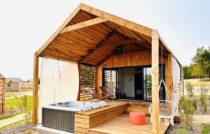 Damona Lodges - photo 1