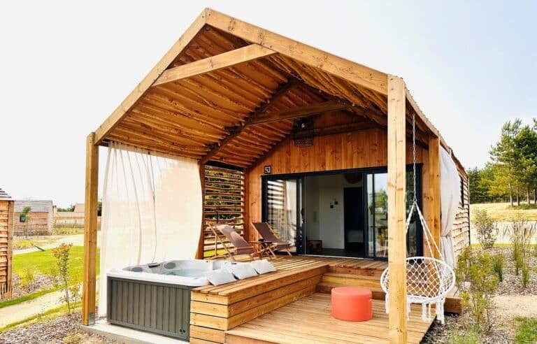 Damona Lodges - photo 1