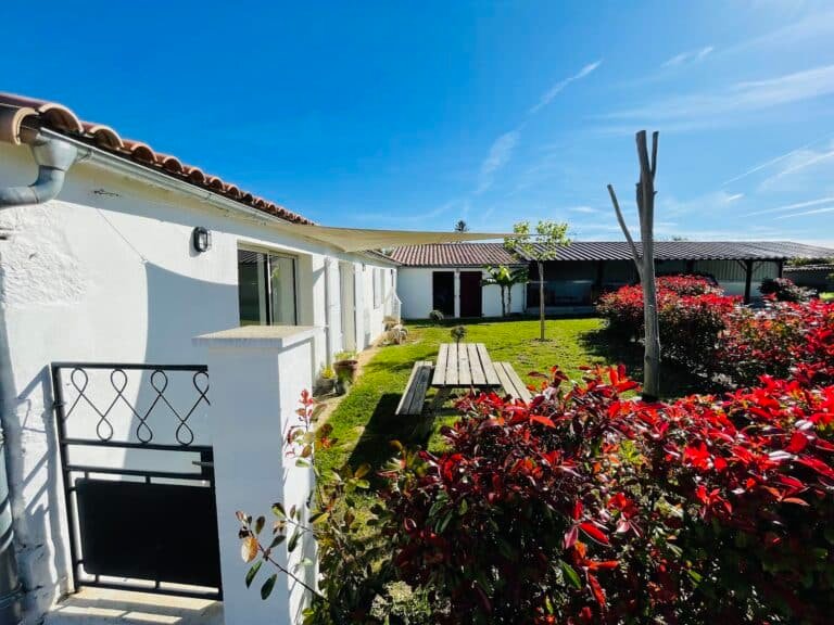 Gîte 6 personnes & Refuge vélo 2 personnes ~ L'Annexe — Saint-Michel-en-l'Herm (Vendée)