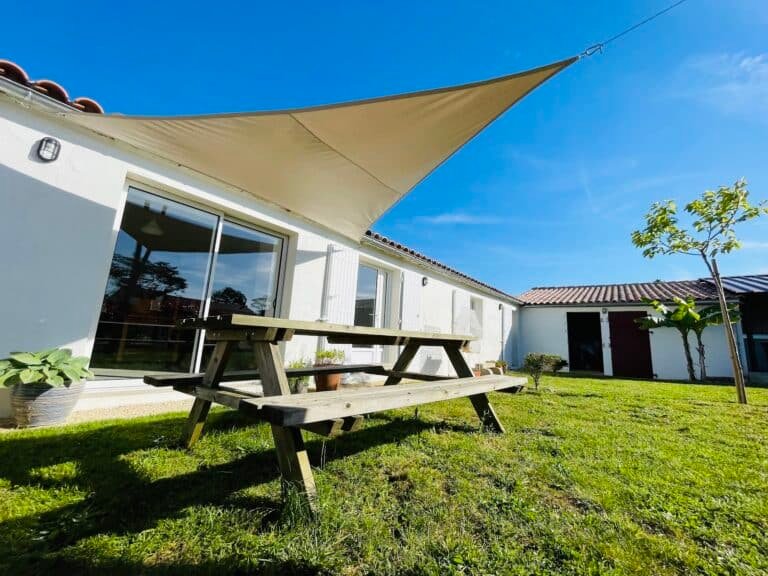 Gîte 6 personnes & Refuge vélo 2 personnes ~ L'Annexe — Saint-Michel-en-l'Herm (Vendée)