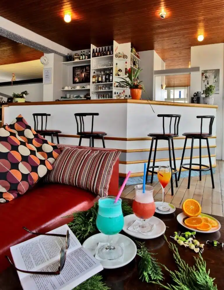 Hôtel Restaurant Les Cols Verts — La Tranche-sur-Mer (Vendée)