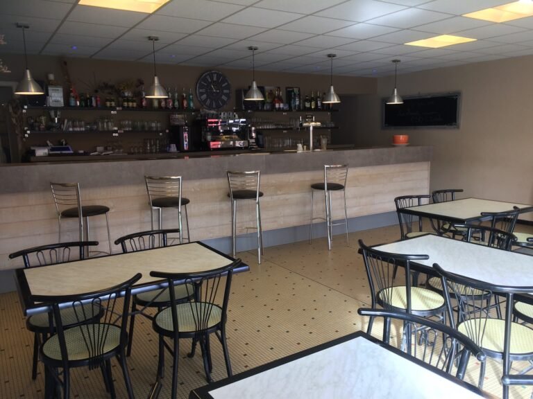 LA KANTINE RESTAURANT-TRAITEUR - HOTEL LES VOYAGEURS — Brem-sur-Mer (Vendée)