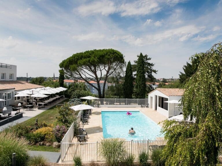 Logis Le Rabelais – Hôtel Restaurant Spa - photo 3