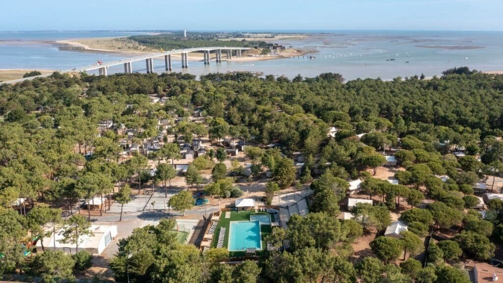 Aperçu de la vidéo officielle de Camping Sandaya La Grande Côte