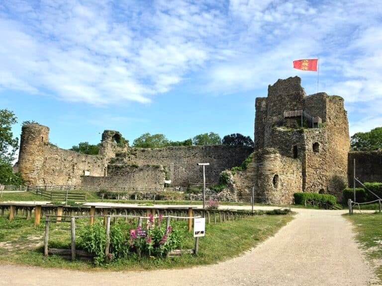 Spectacle de chevaliers dans l'enceinte du Château de Talmont